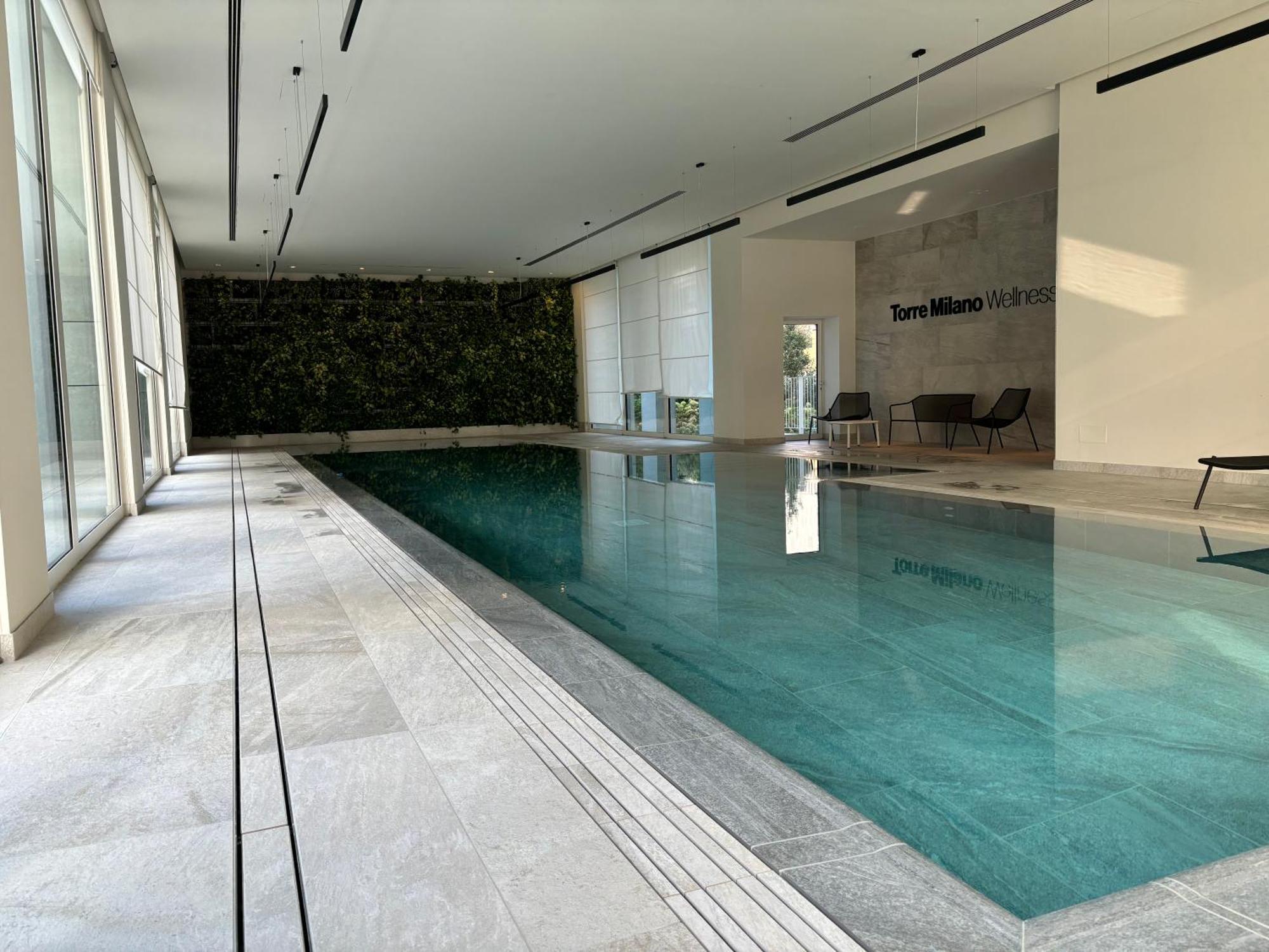 Torre Milano Skyview Suite Gym Pool & Rooftop Exteriör bild